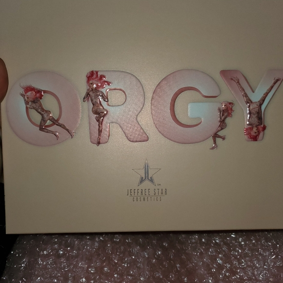 Jeffree Star Winter Mystery box Orgy palette Shane - Picture 11 of 11